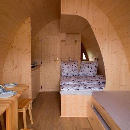 Ferien im Naturwagen Pod 3 Kröpelin Exterior foto